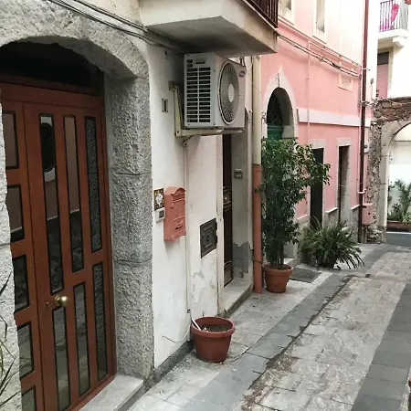 La Casa Di Lory Apartment *